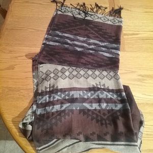 Beautiful bold designed scarf.